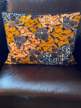 Load image into Gallery viewer, Decorative colourful African Wax pillow
