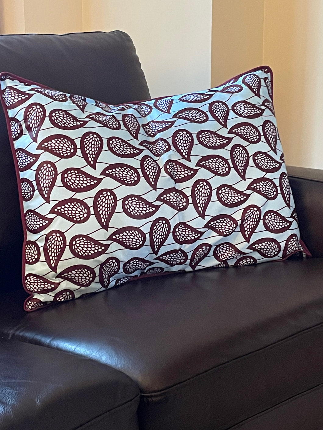 Kamsong Pillow